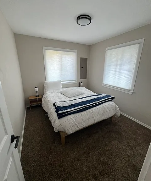 877 Pacific Dr — Photo 12