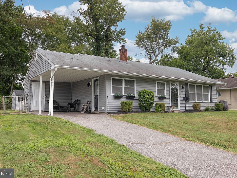 1st image of 22 W Stephen Dr