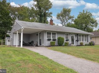 22 W Stephen Dr, Newark, DE 19713