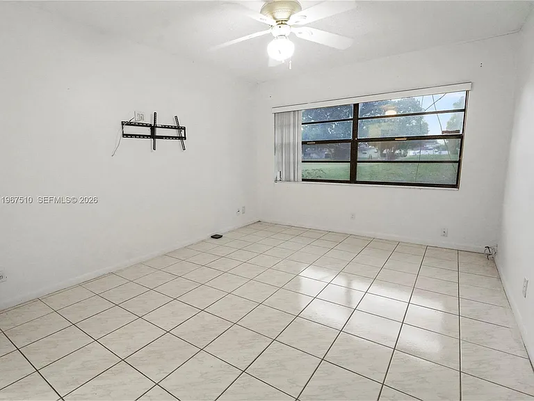 9311 Wedgewood Dr #A-19 — Photo 20