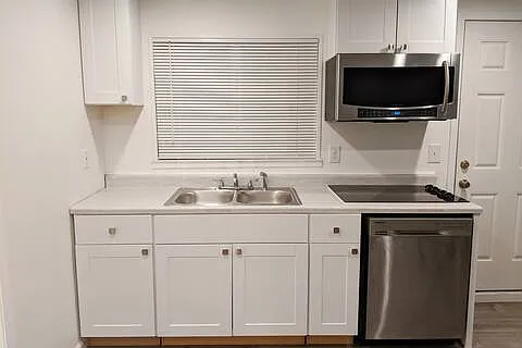 555 Leland Ave #1 — Photo 6