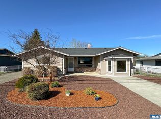 726 E Cedar St, Sequim, WA 98382