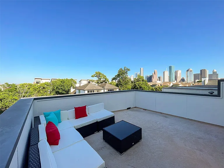 1611 Crockett St — Photo 23