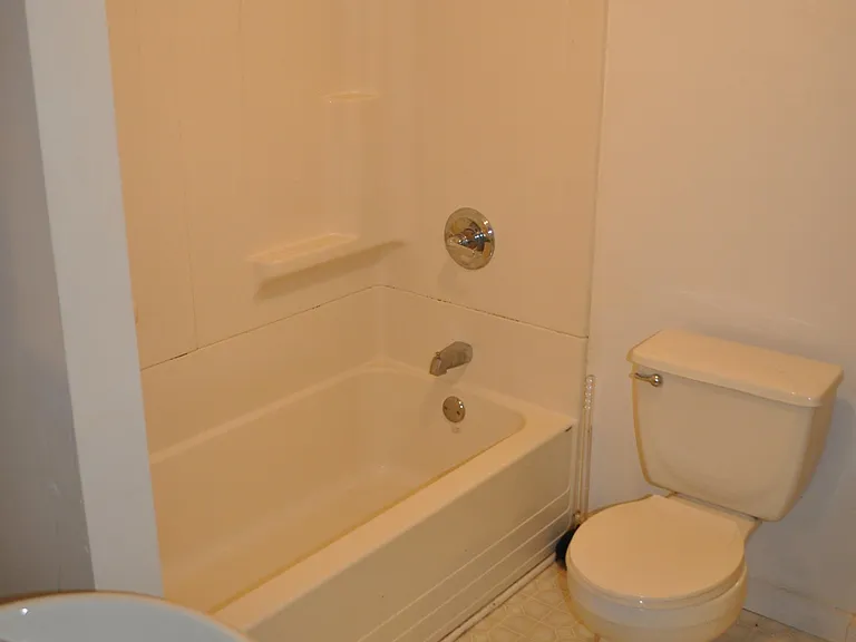 209 Williams St #1 — Photo 9