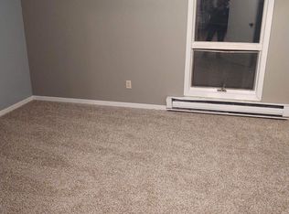 415 W Jefferson St #12, Gardner, IL 60424