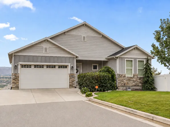 614 W Regent Garden Ln, Bluffdale, UT 84065