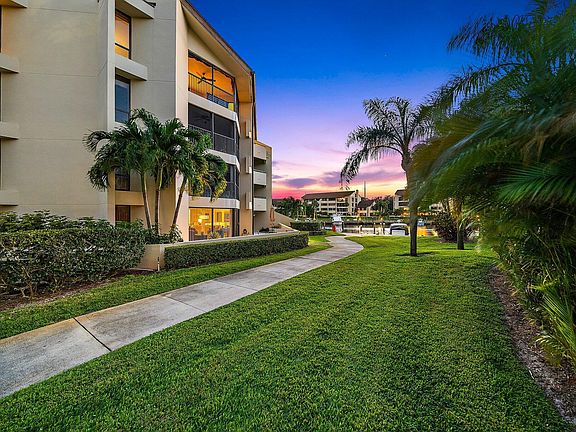 4th image of 1133 Marine Way #I4r