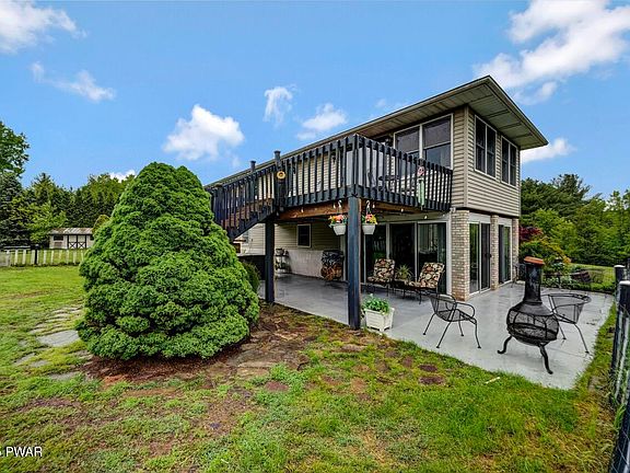 5th image of 2786 Rising Hill Dr