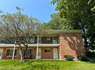 419 Prospect St APT 204, Romeo, MI 48065