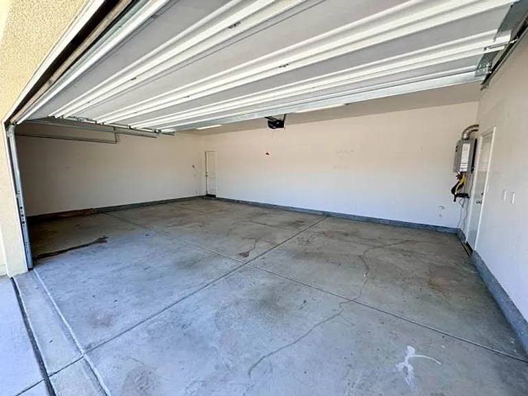 34726 Yellow Root St — Photo 44