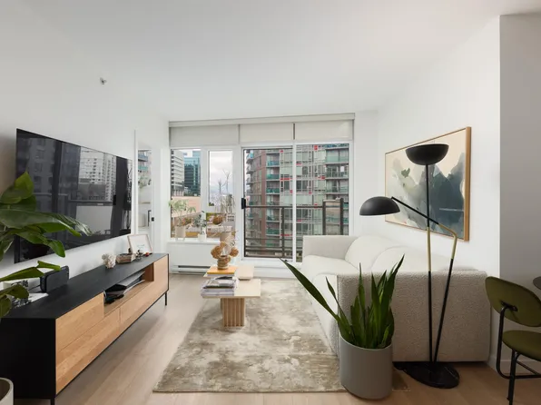 821 Cambie St #1202, Vancouver, BC V6B 0E3
