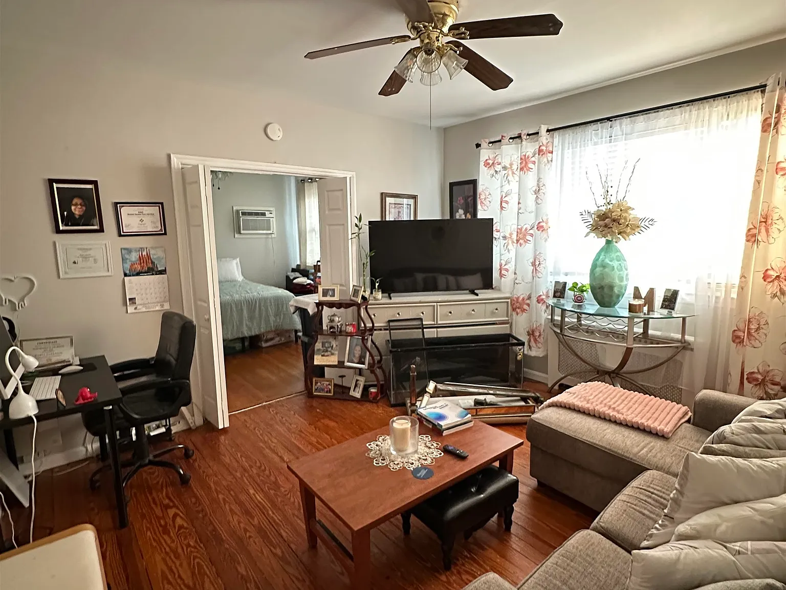 2 bed, 1.0 bath, $1,800 — Photo 4