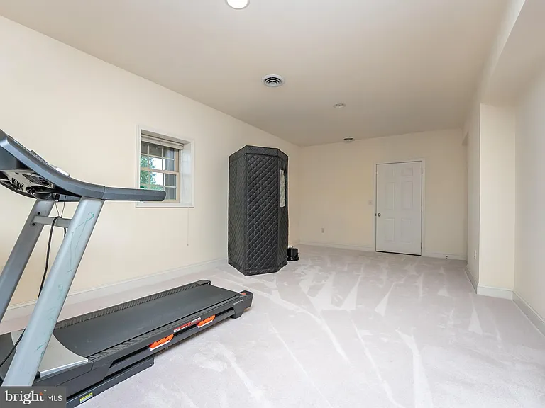 1458 Highfield Ct — Photo 60