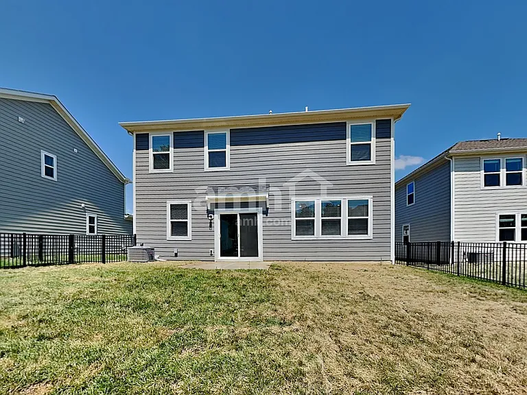 315 Pine Hill Ct — Photo 22