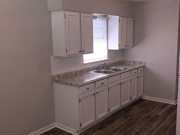 5th image of 1328 Lake Shore Blvd #1