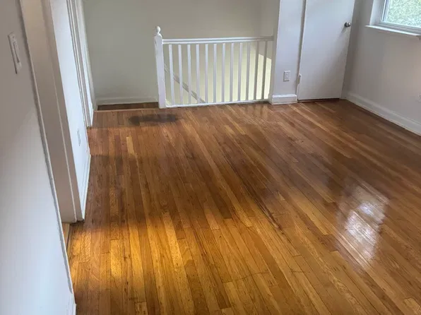 221-12 64th Ave #B, Oakland Gardens, NY 11364