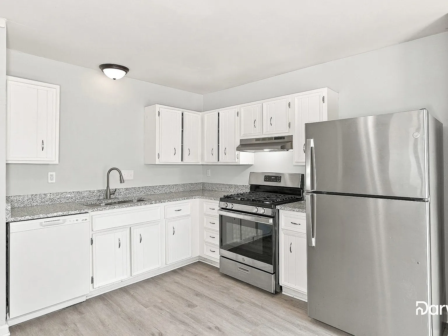 3 bed, 2.0 bath, 1272 sqft, $1,715 — Photo 3