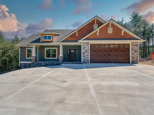 9106 Hebbertsburg Rd, Crab Orchard, TN 37723