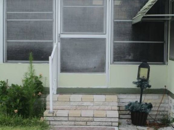 2nd image of 1510 Ariana St Lot 30