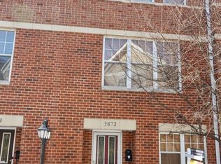 3872 N Milwaukee Ct, Chicago, IL 60641