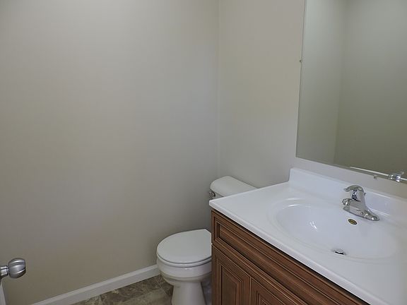 4th image of 24870 W Park Ave