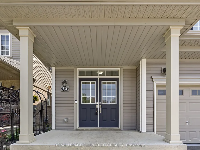 25 Munro Cir — Photo 2