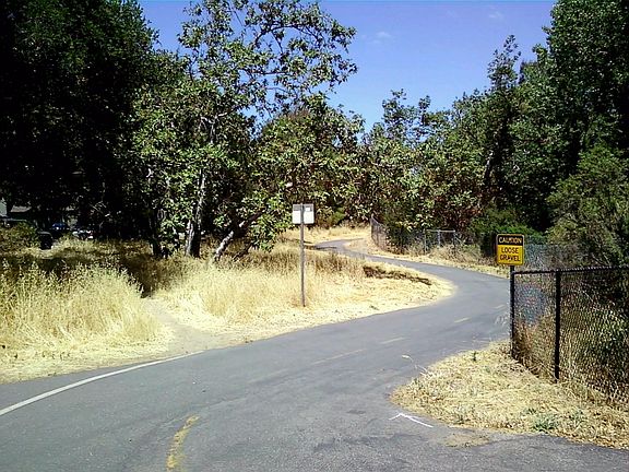 Los Gatos Hiking & Biking trail right next door to complex