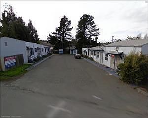 1st image of 121 Lincoln Rd W APT 104