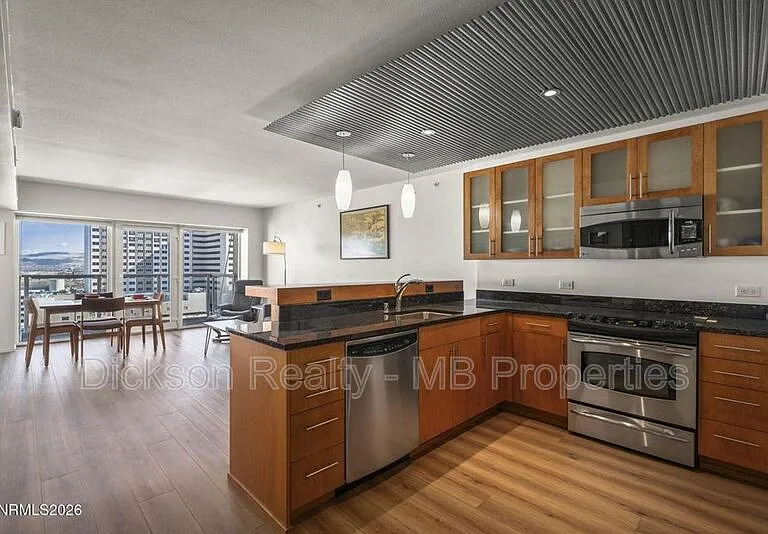255 N Sierra St #1408 — Photo 2