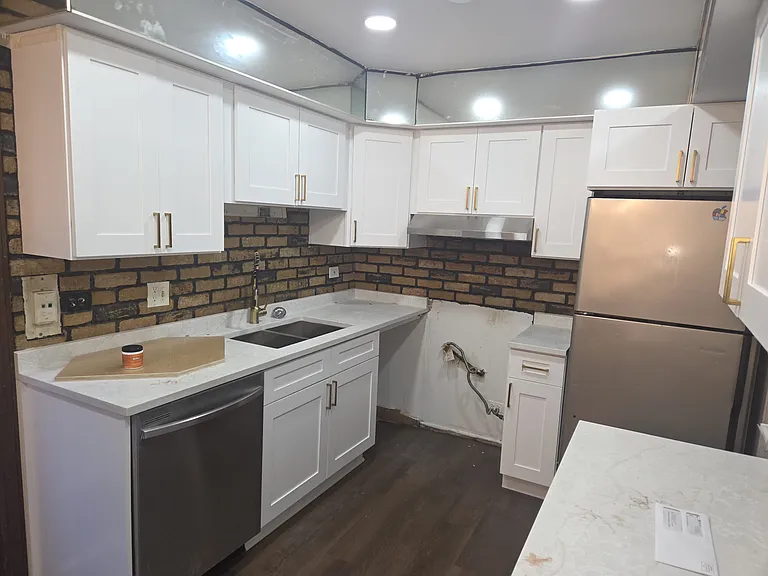 1796 Queensbury Cir — Photo 12