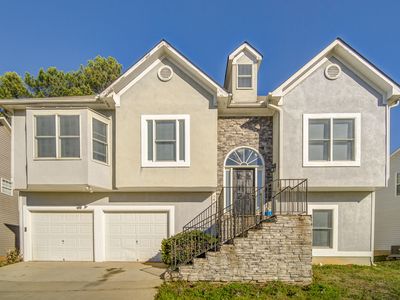 5475 Twin Lakes Dr, College Park, GA, 30349