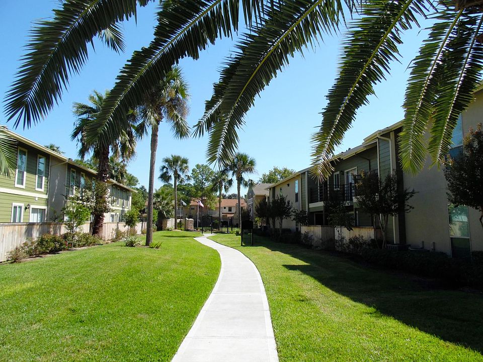 1st image of 801 Country Place Dr #193