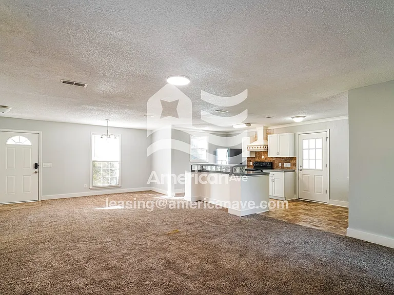 11348_004_living_room_5.jpg