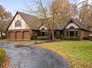 2975 18th St, Charleston, IL 61920