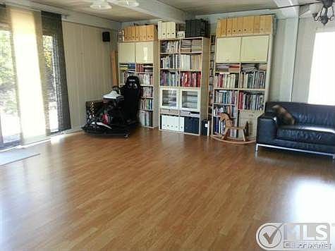 2nd image of 3843 Abbey Ct