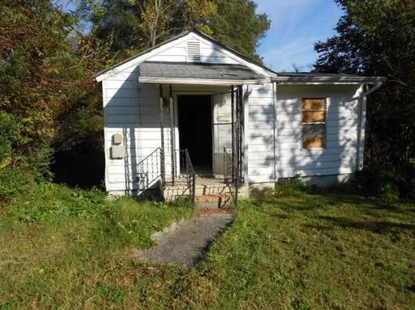 1211 Nelson St, Dalton, GA 30721