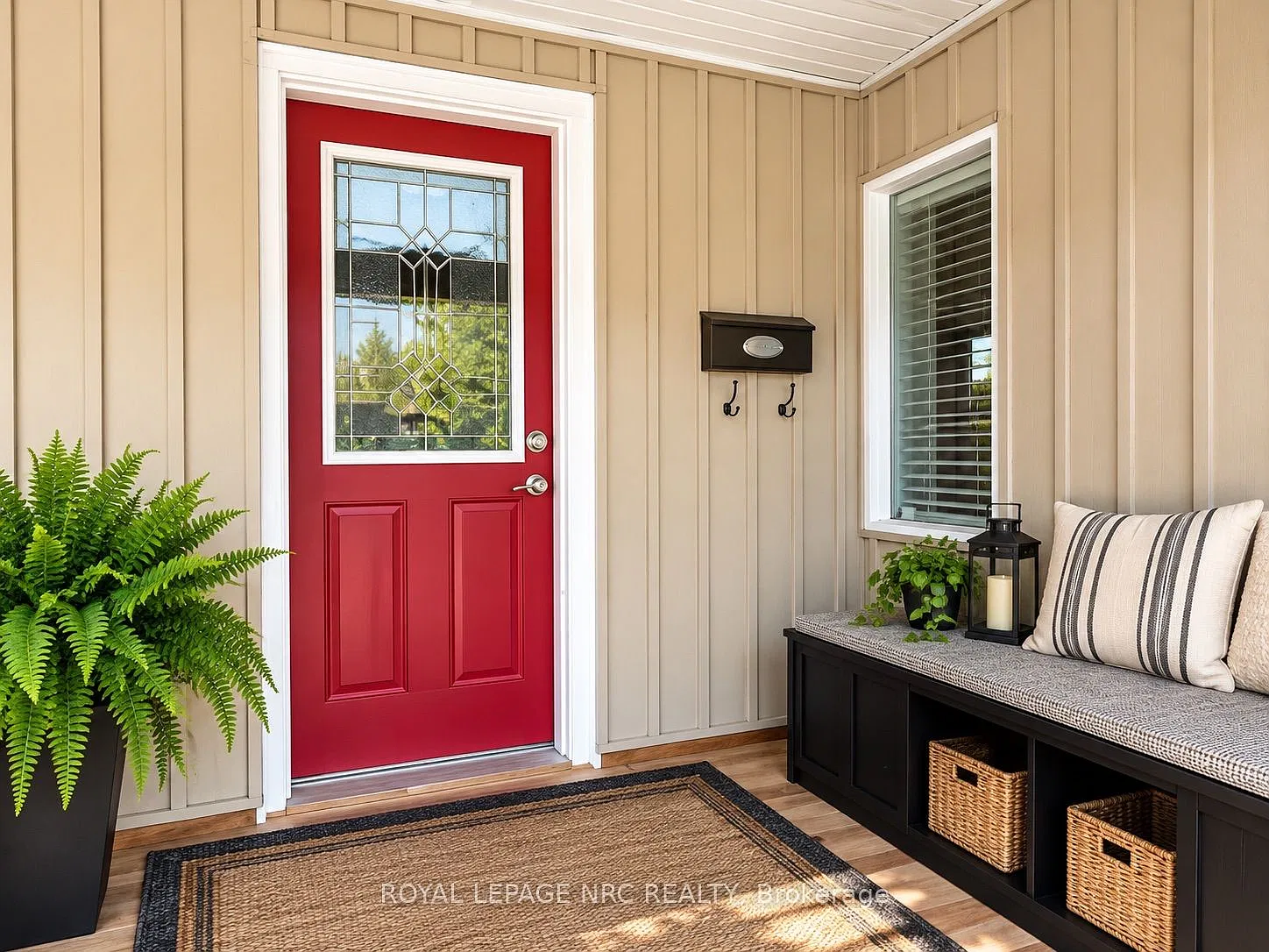 4 bed, $2,850 — Photo 3