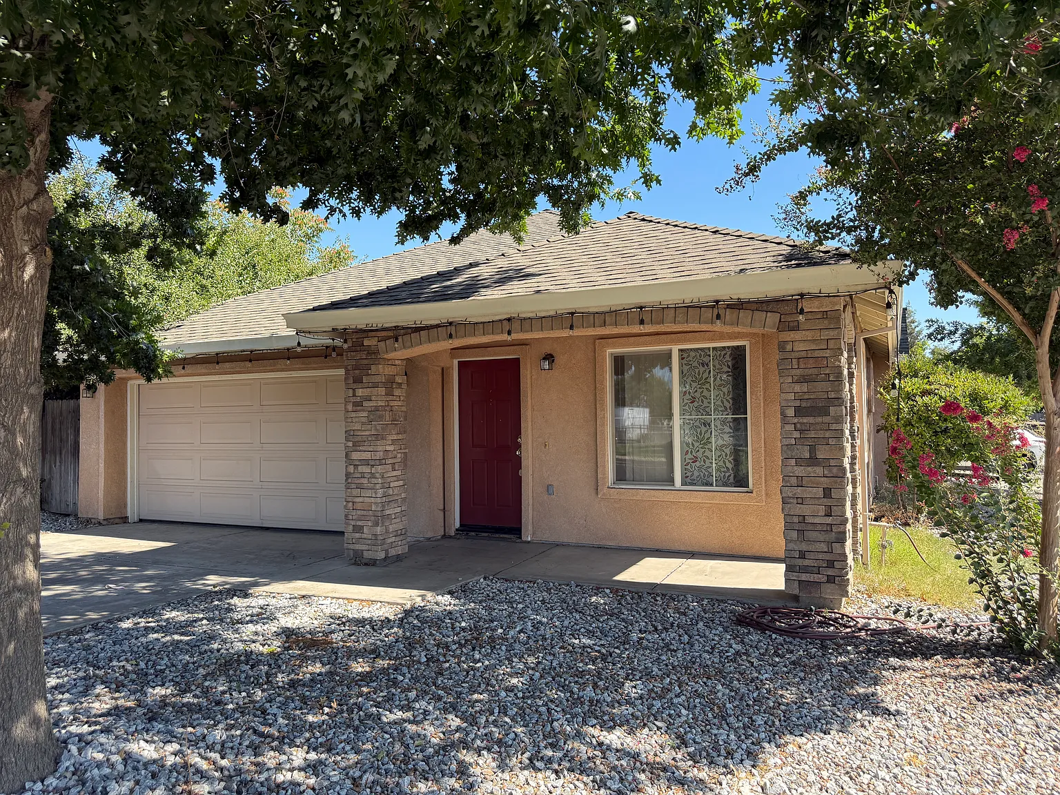 2 bed, $2,150 — Photo 1