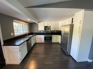 605 E Pomona St, Santa Ana, CA 92707