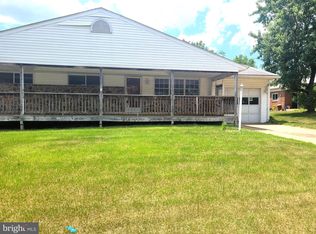 12 Hopkins St, Glen Burnie, MD 21061