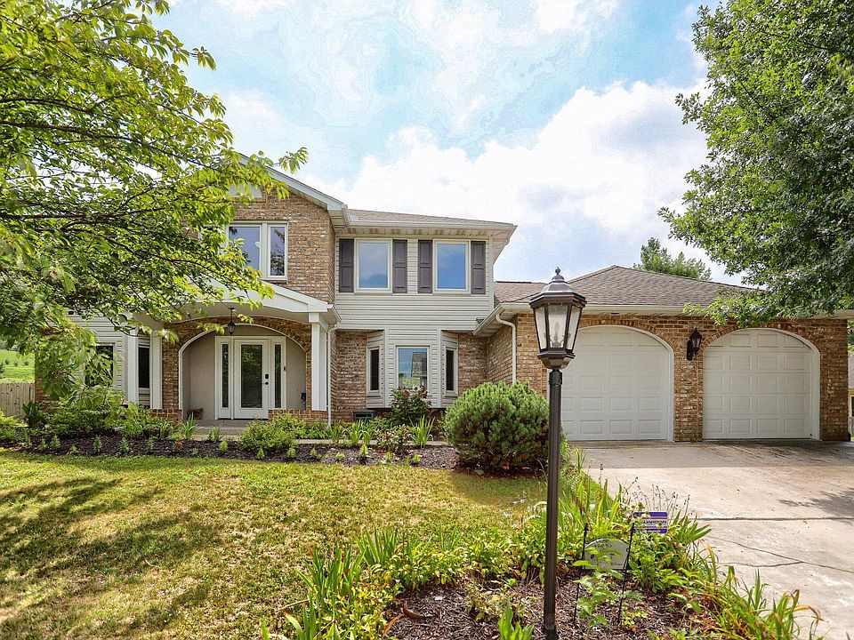 1st image of 341 E Meadow Dr