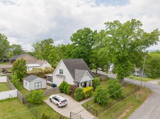 5304 Greenbriar Rd, Chattanooga, TN 37412