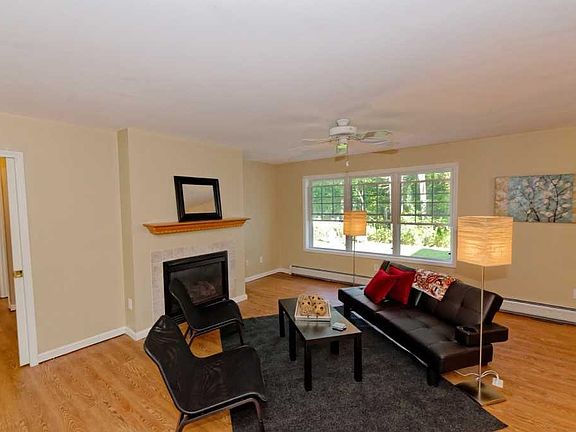 2nd image of 443 Robert Dr