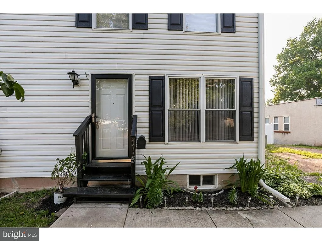 115 Berks St photo 1