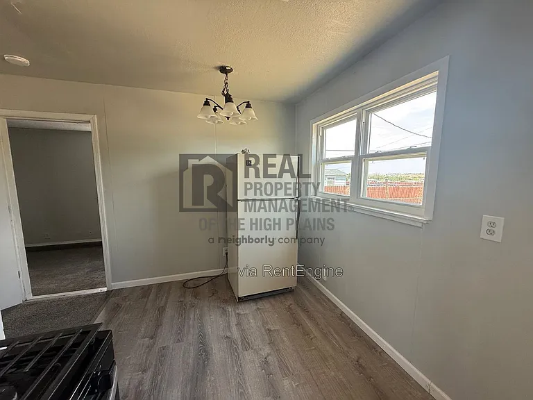 3006 N Vernon St — Photo 6