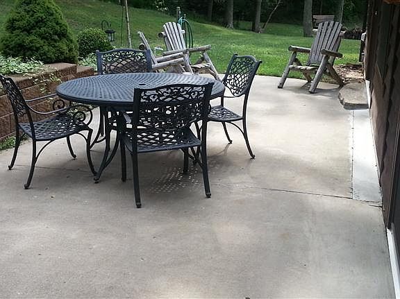 2nd image of 10225 Hickory Valley Dr