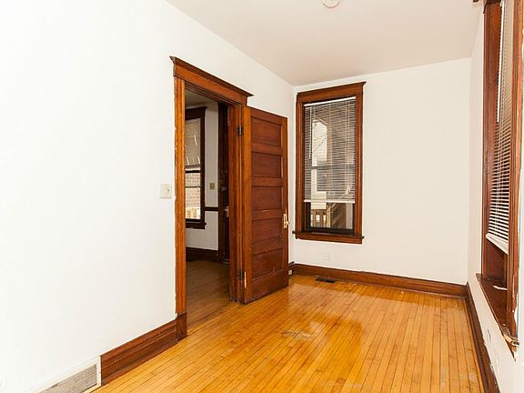 4th image of 2730 N Wayne Ave #1F5