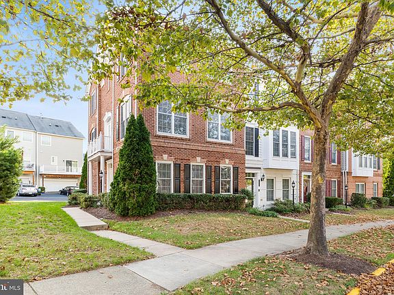 2nd image of 14819 Potomac Branch Dr