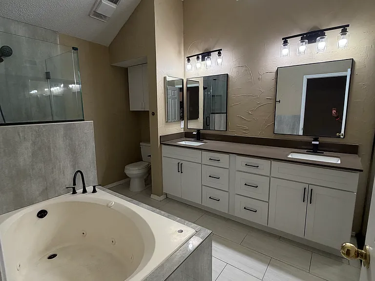 705 Cimarron Trl — Photo 12