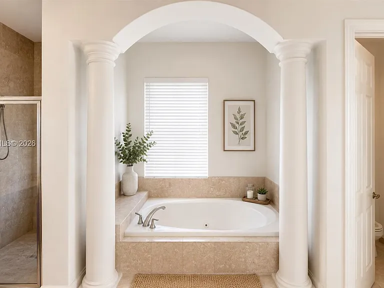 7833 SW 194th Ter — Photo 15